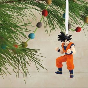 NWT Dragon Ball Z Saiyan Saga Goku Hallmark Ornament